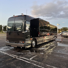 Professional-Tour-Bus-Cleaning-in-Tulsa-OK-Fleet-Washing-You-Can-Trust 0